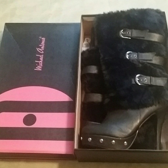 Boots - Picture 6 of 6